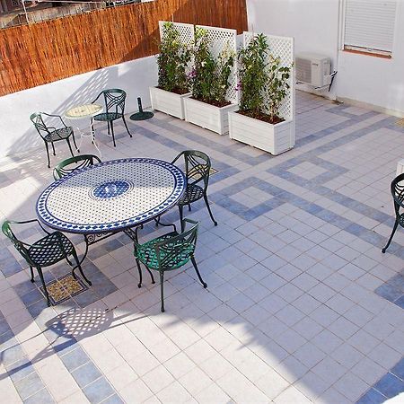 Hostal Agua Alegre Барселона Экстерьер фото