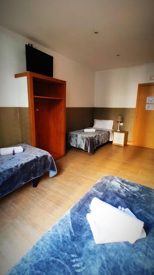 Hostal Agua Alegre Барселона Экстерьер фото