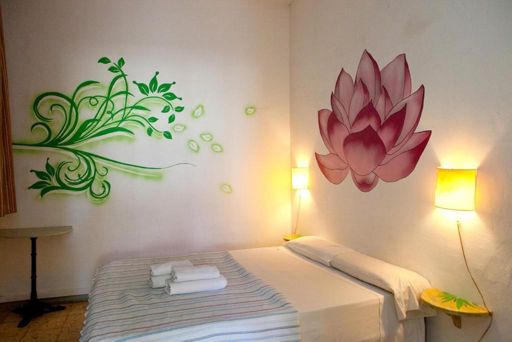 Hostal Agua Alegre Барселона Номер фото
