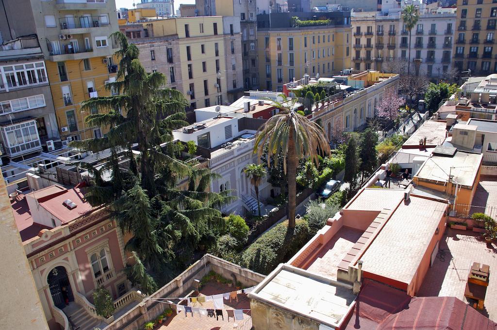 Hostal Agua Alegre Барселона Экстерьер фото