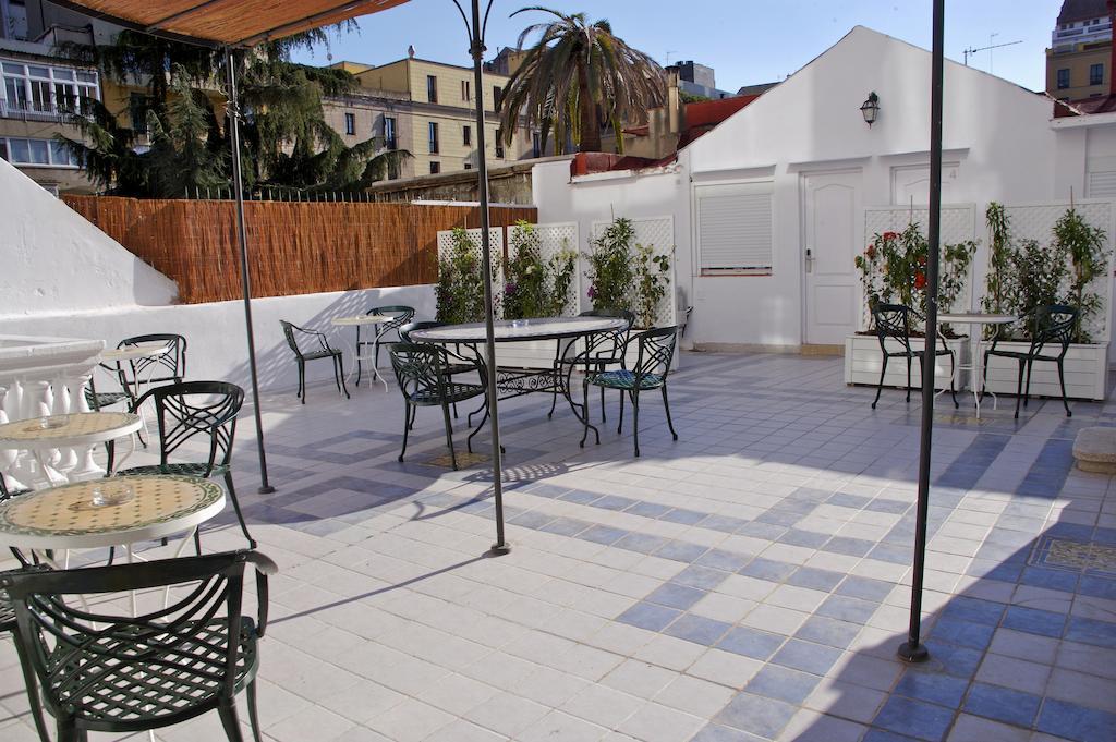 Hostal Agua Alegre Барселона Экстерьер фото